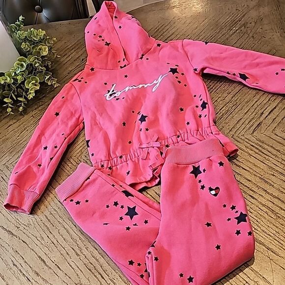 Tommy Hilfiger star hoodie and sweatpant set size 5 - Picture 15 of 15